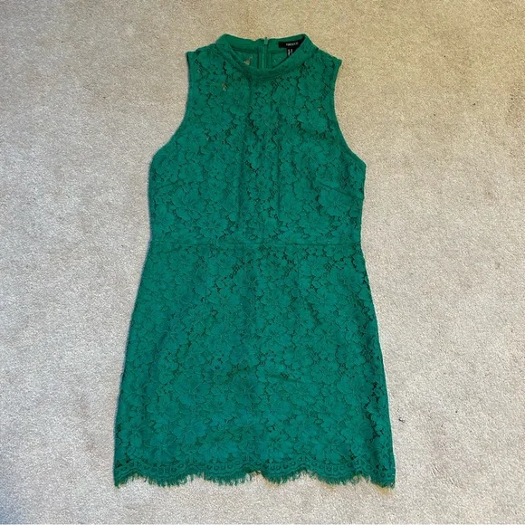 Forever 21 Emerald Green Crochet Dress